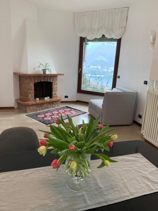 La Finestra Sul Lago Di Como Kültér fotó