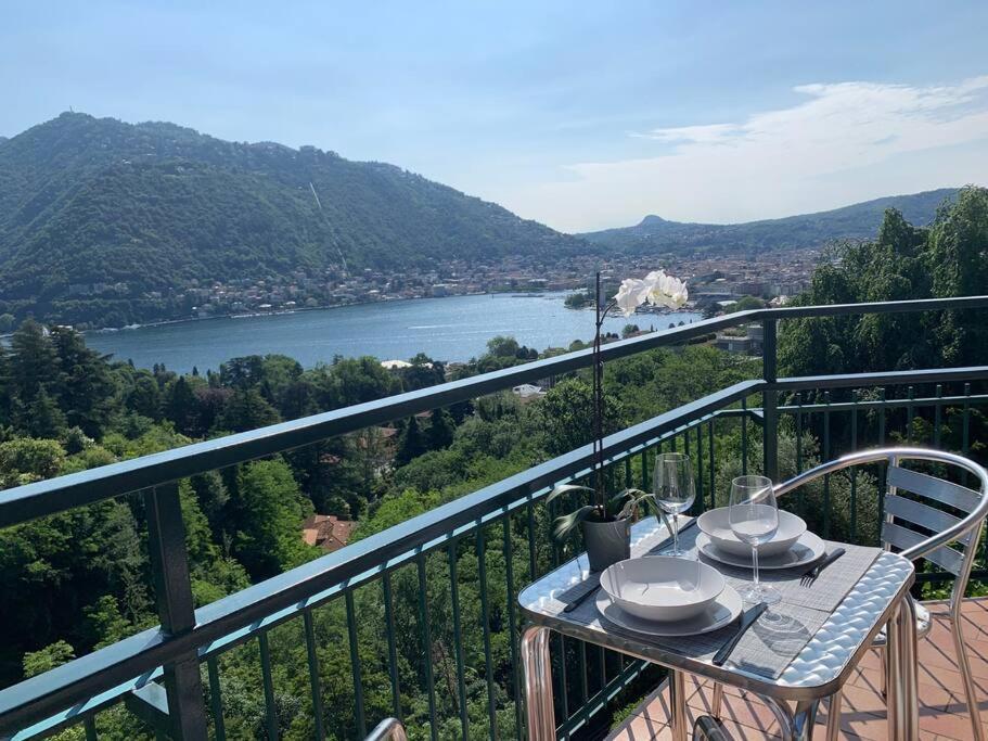 La Finestra Sul Lago Di Como Kültér fotó